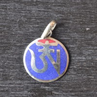 Colgante Om tibetano